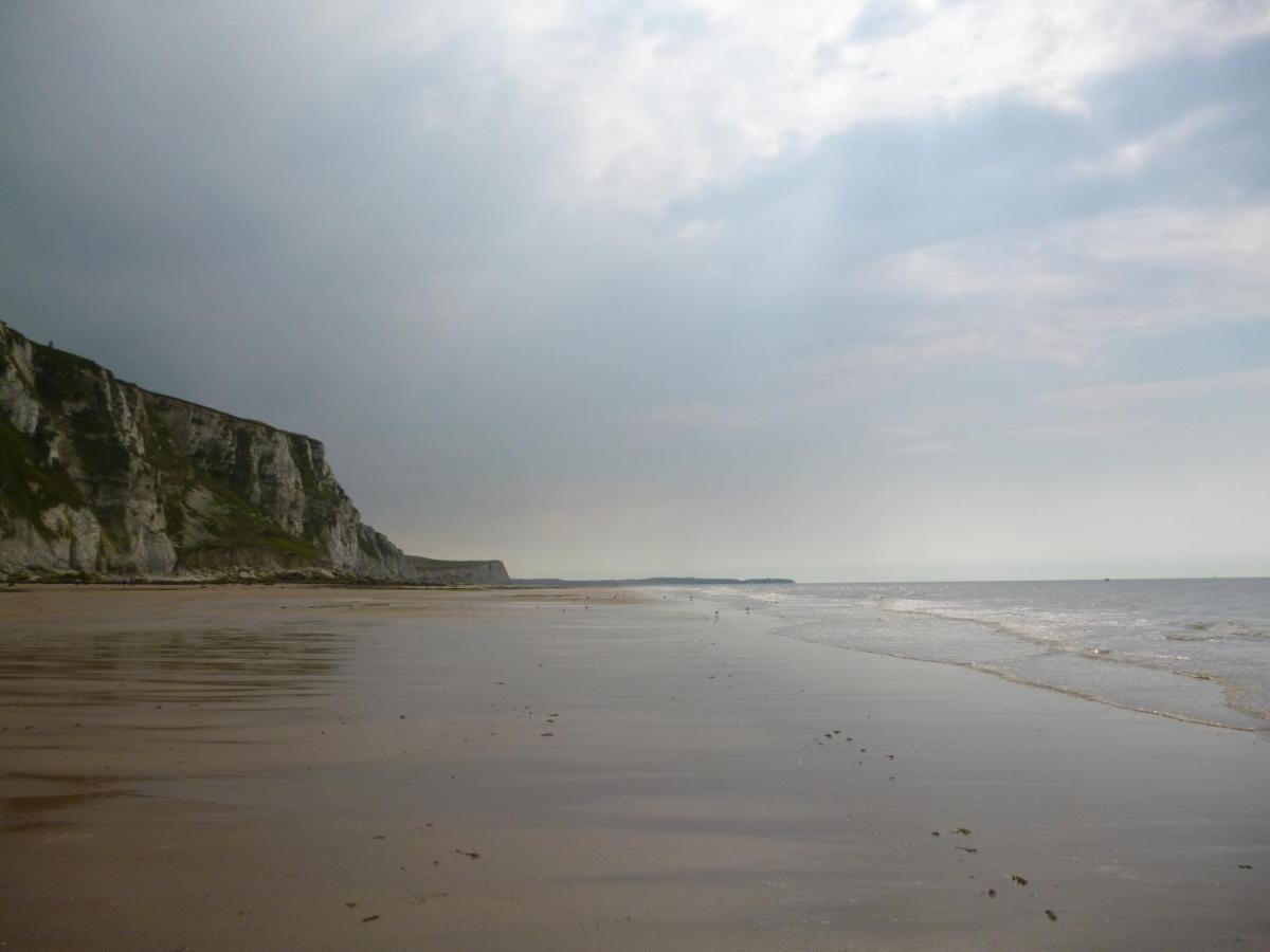 Cambuse Appartement A Sangatte Au Premier Etage A 50 Metres De La Plage 外观 照片